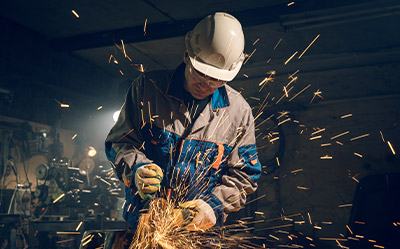 Navigating Global Steel Sourcing: Challenges & Opportunities